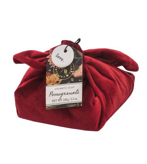Pomegranate zeep 150 gr in fluweel