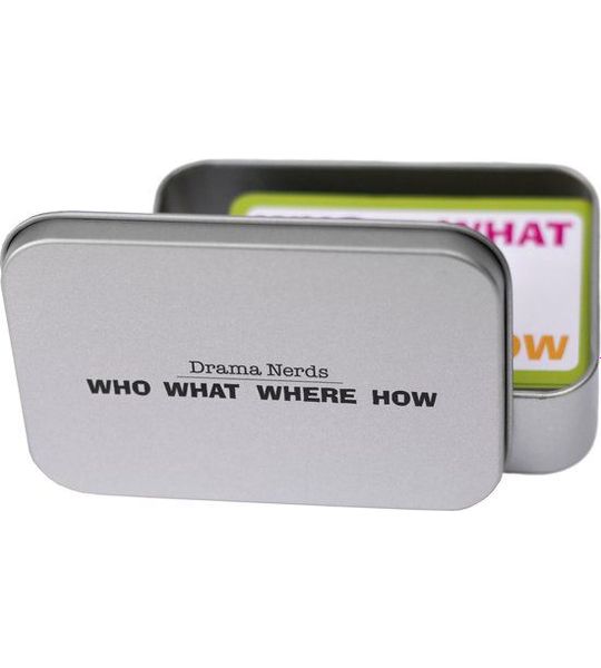 Drama Nerds WIEWATWAARHOE Engels - educatief spel taalles / theater