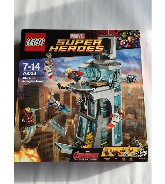 LEGO 76038 Marvel Aanval op de Avengers toren- sealed maar doos is beschadigd